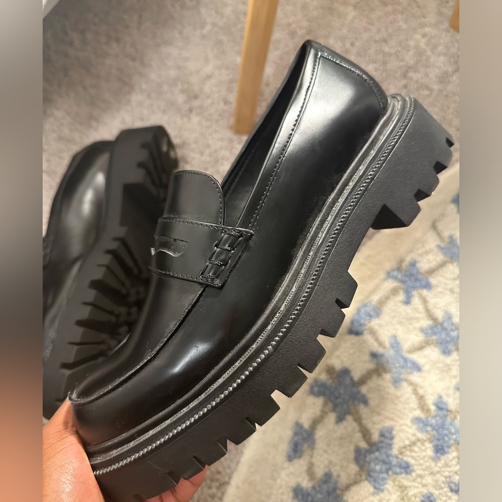 Aldo - Chunky “Big Strut” Lug Sole Loafer | black | size 8.5